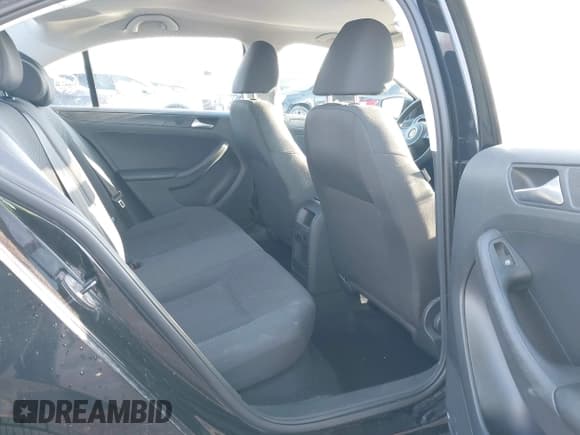 ✅ 2013 Volkswagen Jetta • VIN: 3VW2K7AJ0DM431957 • Lot: 43488545. Listed on IAAI with 73,633 mi. Free auction sales archive from the USA and detailed vehicle history report at DreamBid. Image 8.