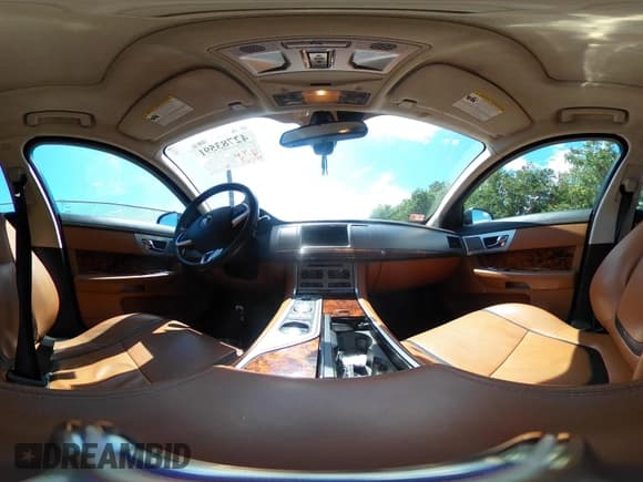 ✅ 2015 Jaguar XF Portfolio • VIN: SAJWJ0FF1F8U66700 • Лот: 42783591. Опубликован ранее на IAAI с пробегом 134 313 миль. Бесплатный доступ к архиву аукционных продаж из США и подробный отчёт об истории автомобиля на DreamBid. Изображение 18.