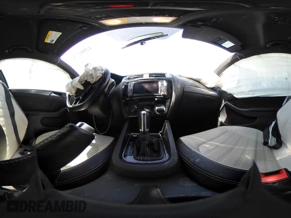 ✅ 2016 Volkswagen Jetta Sport • VIN: 3VWD17AJ1GM241956 • Lot: 42002734. Wystawiony na IAAI z przebiegiem 52 730 mil. Bezpłatny archiwum sprzedaży aukcyjnych z USA i szczegółowy raport historii pojazdu na DreamBid. Zdjęcie 20.