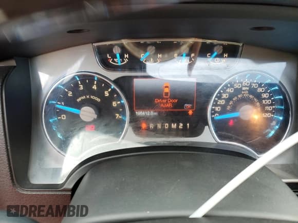 ✅ 2013 Ford F-150 XL • VIN: 1FTFW1ETXDFC02252 • Lot: 58925355. Listed on Copart with 195,412 mi. Free auction sales archive from the USA and detailed vehicle history report at DreamBid. Image 9.