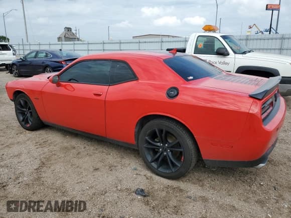 ✅ 2016 Dodge Challenger R/T • VIN: 2C3CDZBT6GH114091 • Lot: 67924634. Wystawiony na Copart z przebiegiem 68 874 mil. Bezpłatny archiwum sprzedaży aukcyjnych z USA i szczegółowy raport historii pojazdu na DreamBid. Zdjęcie 2.