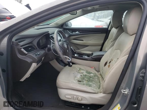 ✅ 2017 Buick LaCrosse Essence • VIN: 1G4ZP5SS2HU151369 • Lot: 74151874. Wystawiony na Copart z przebiegiem Nie podano. Bezpłatny archiwum sprzedaży aukcyjnych z USA i szczegółowy raport historii pojazdu na DreamBid. Zdjęcie 7.