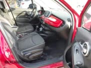 ✅ 2017 FIAT 500X Pop • VIN: ZFBCFXAB1HP595354 • Lot: 43628933. Wystawiony na IAAI z przebiegiem 143 012 mil. Bezpłatny archiwum sprzedaży aukcyjnych z USA i szczegółowy raport historii pojazdu na DreamBid. Zdjęcie 5.