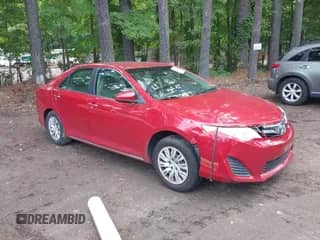 2012 Toyota Camry XLE z VIN 4T1BF1FK5CU528728, wystawiony jako IAAI lot #42732684 z przebiegiem 148 201 mil mil oraz . Historia ofert i sprzedaży dostępna na DreamBid. Obrazek 1.
