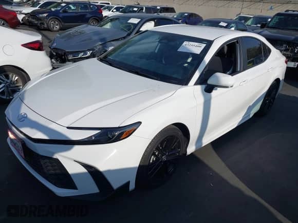 2025 Toyota Camry LE с VIN 4T1DAACK1SU043867, выставлен на аукционе IAAI как лот 43255400 с пробегом 11 131 миль миль и . История ставок и продаж доступна на DreamBid. Изображение 2.