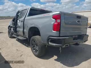 ✅ 2024 Chevrolet Silverado 1500 LT Trail Boss • VIN: 3GCUDFED3RG333550 • Lot: 43269407. Wystawiony na IAAI z przebiegiem Nie podano. Bezpłatny archiwum sprzedaży aukcyjnych z USA i szczegółowy raport historii pojazdu na DreamBid. Zdjęcie 3.