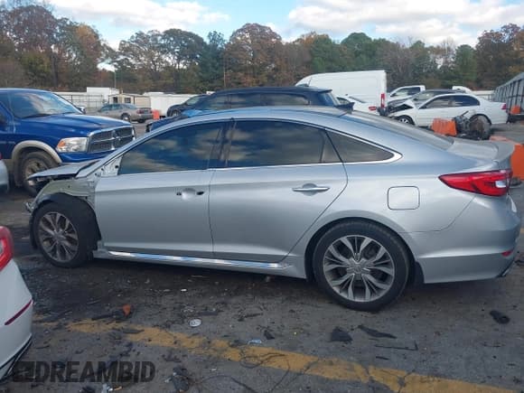 ✅ 2015 Hyundai Sonata Limited • VIN: 5NPE34AB2FH151745 • Лот: 40773654. Опубликован ранее на IAAI с пробегом 119 339 миль. Бесплатный доступ к архиву аукционных продаж из США и подробный отчёт об истории автомобиля на DreamBid. Изображение 14.