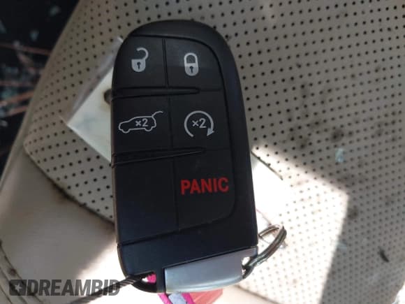 ✅ 2020 Jeep Grand Cherokee Limited • VIN: 1C4RJEBG0LC113851 • Lot: 42802374. Listed on IAAI with 44,580 mi. Free auction sales archive from the USA and detailed vehicle history report at DreamBid. Image 11.