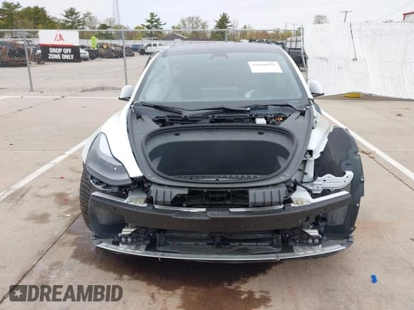 ✅ 2023 Tesla Model 3 • VIN: 5YJ3E1EA3PF563240 • Лот: 43466979. Опубликован ранее на IAAI с пробегом 32 596 миль. Бесплатный доступ к архиву аукционных продаж из США и подробный отчёт об истории автомобиля на DreamBid. Изображение 12.