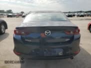✅ 2024 Mazda 3 S Preferred • VIN: 3MZBPACM7RM402498 • Lot: 80321445. Wystawiony na Copart z przebiegiem 30 125 mil. Bezpłatny archiwum sprzedaży aukcyjnych z USA i szczegółowy raport historii pojazdu na DreamBid. Zdjęcie 6.