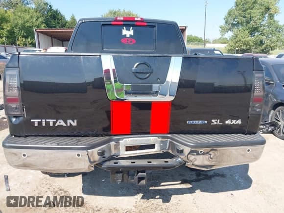 ✅ 2011 Nissan Titan SV • VIN: 1N6BA0ECXBN310975 • Lot: 43189616. Listed on IAAI with 289,113 mi. Free auction sales archive from the USA and detailed vehicle history report at DreamBid. Image 17.