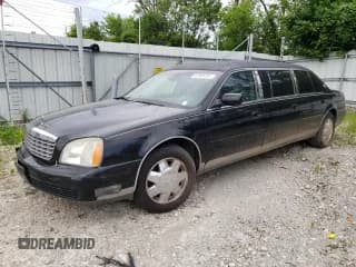 ✅ 2003 Cadillac DeVille Limousine • VIN: 1GEEH90Y33U550029 • Лот: 52968224. Опубликован ранее на Copart с пробегом 79 900 миль. Бесплатный доступ к архиву аукционных продаж из США и подробный отчёт об истории автомобиля на DreamBid. Изображение 1.