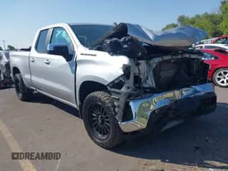 2020 Chevrolet Silverado 1500 LT z VIN 1GCRYDED3LZ233681, wystawiony jako IAAI lot #43157962 z przebiegiem 124 586 mil mil oraz . Historia ofert i sprzedaży dostępna na DreamBid. Obrazek 1.