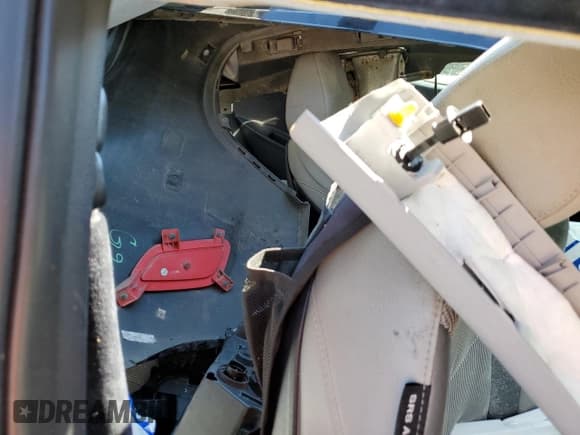 ✅ 2012 Hyundai Veloster w/Red Int • VIN: KMHTC6AD8CU054423 • Lot: 75314264. Wystawiony na Copart z przebiegiem Nie podano. Bezpłatny archiwum sprzedaży aukcyjnych z USA i szczegółowy raport historii pojazdu na DreamBid. Zdjęcie 10.