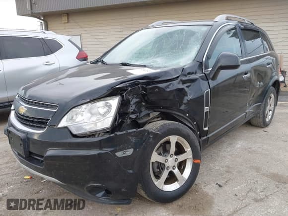 ✅ 2012 Chevrolet Captiva Sport LT • VIN: 3GNAL3E50CS640120 • Lot: 43635219. Wystawiony na IAAI z przebiegiem 93 808 mil. Bezpłatny archiwum sprzedaży aukcyjnych z USA i szczegółowy raport historii pojazdu na DreamBid. Zdjęcie 2.