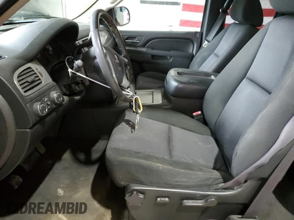 ✅ 2010 GMC Sierra 1500 • VIN: 1GTSKVE29AZ228117 • Lot: 51409425. Wystawiony na Copart z przebiegiem 258 801 mil. Bezpłatny archiwum sprzedaży aukcyjnych z USA i szczegółowy raport historii pojazdu na DreamBid. Zdjęcie 7.