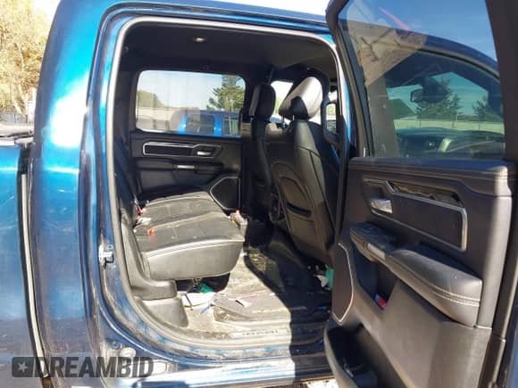 2020 Ram 1500 Laramie с VIN 1C6SRFJTXLN219802, выставлен на аукционе IAAI как лот 43533015 с пробегом 55 908 миль миль и . История ставок и продаж доступна на DreamBid. Изображение 8.