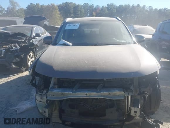 ✅ 2017 Mitsubishi Outlander SE • VIN: JA4AD3A33HZ067499 • Lot: 43459456. Wystawiony na IAAI z przebiegiem 102 598 mil. Bezpłatny archiwum sprzedaży aukcyjnych z USA i szczegółowy raport historii pojazdu na DreamBid. Zdjęcie 13.