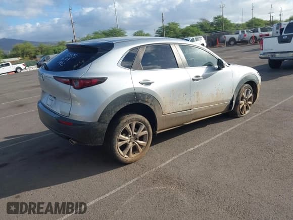 ✅ 2021 Mazda CX-30 Select • VIN: 3MVDMABL5MM245073 • Lot: 43541041. Wystawiony na IAAI z przebiegiem 61 510 mil. Bezpłatny archiwum sprzedaży aukcyjnych z USA i szczegółowy raport historii pojazdu na DreamBid. Zdjęcie 4.