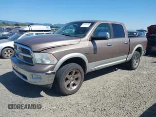 ✅ 2010 Dodge 1500 Sport • VIN: 1D7RV1CT7AS151868 • Lot: 42087508. Wystawiony na IAAI z przebiegiem 296 357 mil. Bezpłatny archiwum sprzedaży aukcyjnych z USA i szczegółowy raport historii pojazdu na DreamBid. Zdjęcie 2.