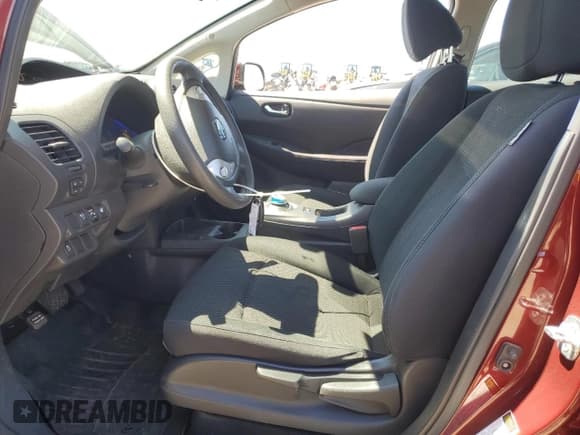 ✅ 2017 Nissan LEAF S • VIN: 1N4BZ0CPXHC308946 • Lot: 81691645. Listed on Copart with 50,212 mi. Free auction sales archive from the USA and detailed vehicle history report at DreamBid. Image 7.