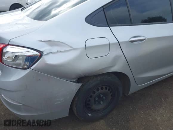 2017 Chevrolet Cruze LS с VIN 1G1BB5SM3H7280525, выставлен на аукционе IAAI как лот 42300497 с пробегом 70 890 миль миль и . История ставок и продаж доступна на DreamBid. Изображение 6.