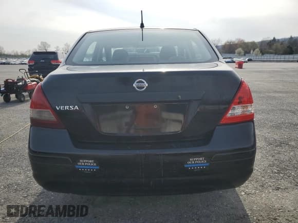 ✅ 2010 Nissan Versa 1.6 • VIN: 3N1CC1AP2AL353742 • Lot: 51812995. Listed on Copart with 171,690 mi. Free auction sales archive from the USA and detailed vehicle history report at DreamBid. Image 6.