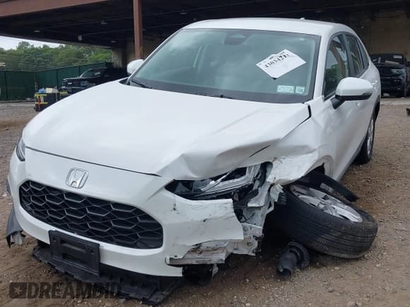 ✅ 2024 Honda HR-V LX • VIN: 3CZRZ2H33RM773928 • Lot: 43034219. Listed on IAAI with 17,076 mi. Free auction sales archive from the USA and detailed vehicle history report at DreamBid. Image 6.