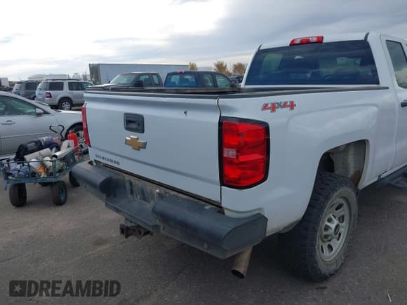 ✅ 2017 Chevrolet Silverado 2500HD Work Truck • VIN: 1GC2KUEG1HZ249494 • Лот: 43660964. Опубликован ранее на IAAI с пробегом 165 763 миль. Бесплатный доступ к архиву аукционных продаж из США и подробный отчёт об истории автомобиля на DreamBid. Изображение 16.