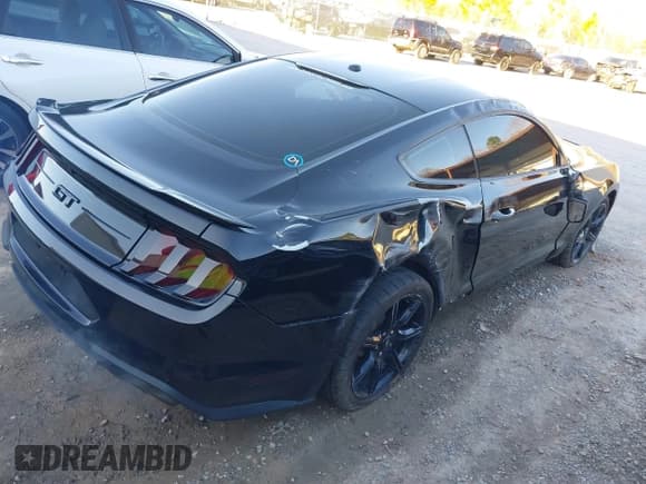 ✅ 2020 Ford Mustang GT • VIN: 1FA6P8CF0L5111391 • Lot: 41575120. Listed on IAAI with 80,668 mi. Free auction sales archive from the USA and detailed vehicle history report at DreamBid. Image 4.
