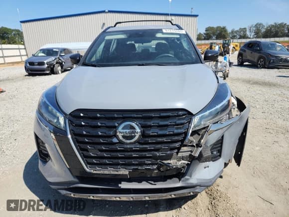 ✅ 2021 Nissan Kicks SR • VIN: 3N1CP5DV5ML525904 • Lot: 81219765. Listed on Copart with 45,978 mi. Free auction sales archive from the USA and detailed vehicle history report at DreamBid. Image 5.