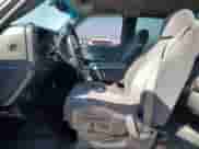 2001 Chevrolet Silverado 1500 LT z VIN 1GCEC19T01Z169707, wystawiony jako Copart lot #60702145 z przebiegiem 331 582 mil mil oraz Czysty tytuł • Clean title. Historia ofert i sprzedaży dostępna na DreamBid. Obrazek 7.