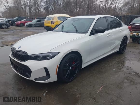 ✅ 2024 BMW 3 Series M340i xDrive • VIN: 3MW49FF05R8E05837 • Lot: 41129303. Wystawiony na IAAI z przebiegiem 8 669 mil. Bezpłatny archiwum sprzedaży aukcyjnych z USA i szczegółowy raport historii pojazdu na DreamBid. Zdjęcie 17.
