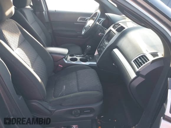 ✅ 2013 Ford Explorer XLT • VIN: 1FM5K7D80DGB70344 • Lot: 43713069. Wystawiony na IAAI z przebiegiem 143 369 mil. Bezpłatny archiwum sprzedaży aukcyjnych z USA i szczegółowy raport historii pojazdu na DreamBid. Zdjęcie 5.