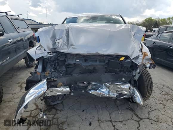 2024 Ram 1500 SLT z VIN 1C6RR6GG8RS142365, wystawiony jako Copart lot #52584485 z przebiegiem 4 299 mil mil oraz Nie do naprawy • Non repairable. Historia ofert i sprzedaży dostępna na DreamBid. Obrazek 5.