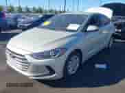 2017 Hyundai Elantra SE z VIN KMHD74LF6HU303949, wystawiony jako IAAI lot #43544532 z przebiegiem 167 070 mil mil oraz . Historia ofert i sprzedaży dostępna na DreamBid. Obrazek 2.