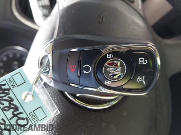 ✅ 2020 Buick Enclave Essence • VIN: 5GAERBKW2LJ288029 • Lot: 43395453. Listed on IAAI with 77,343 mi. Free auction sales archive from the USA and detailed vehicle history report at DreamBid. Image 11.