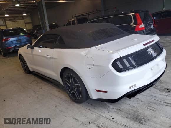 2021 Ford Mustang EcoBoost z VIN 1FATP8UH4M5105176, wystawiony jako Copart lot #86453395 z przebiegiem 71 382 mil mil oraz Szkoda całkowita • Salvage title. Historia ofert i sprzedaży dostępna na DreamBid. Obrazek 2.