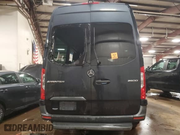 ✅ 2019 Mercedes-Benz Sprinter Passenger • VIN: WDZPF0CD5KP051077 • Лот: 89643055. Опубликован ранее на Copart с пробегом Не указан. Бесплатный доступ к архиву аукционных продаж из США и подробный отчёт об истории автомобиля на DreamBid. Изображение 6.