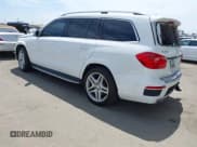 ✅ 2015 Mercedes-Benz GL 550 • VIN: 4JGDF7DE4FA479407 • Лот: 42261499. Опубликован ранее на IAAI с пробегом 93 462 миль. Бесплатный доступ к архиву аукционных продаж из США и подробный отчёт об истории автомобиля на DreamBid. Изображение 3.
