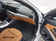 ✅ 2024 BMW 3 Series M340i xDrive • VIN: 3MW49FF02R8E13457 • Lot: 42611678. Wystawiony na IAAI z przebiegiem 11 052 mil. Bezpłatny archiwum sprzedaży aukcyjnych z USA i szczegółowy raport historii pojazdu na DreamBid. Zdjęcie 5.