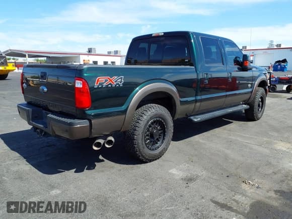 ✅ 2015 Ford F-250 Lariat • VIN: 1FT7W2BT9FEC36528 • Lot: 42358471. Listed on IAAI with 157,487 mi. Free auction sales archive from the USA and detailed vehicle history report at DreamBid. Image 4.