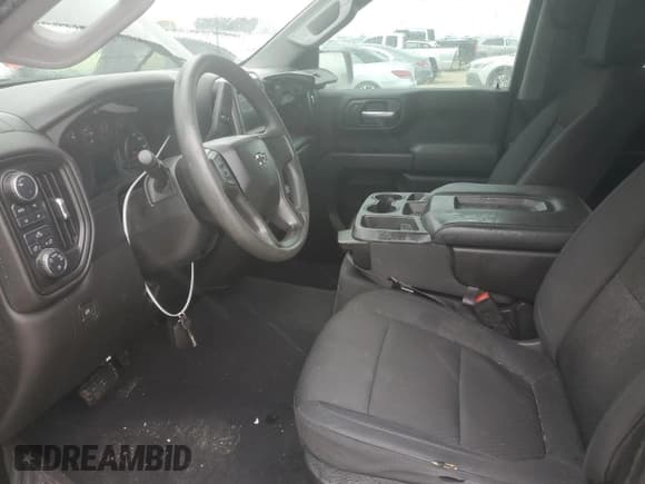 ✅ 2020 Chevrolet Silverado 1500 Custom Trail Boss • VIN: 1GCPYCEF9LZ191567 • Lot: 74671294. Wystawiony na Copart z przebiegiem 101 805 mil. Bezpłatny archiwum sprzedaży aukcyjnych z USA i szczegółowy raport historii pojazdu na DreamBid. Zdjęcie 7.