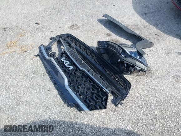 ✅ 2023 Jeep Grand Wagoneer • VIN: 1C4SJVEJ7PS570435 • Лот: 42289466. Опубликован ранее на IAAI с пробегом Не указан. Бесплатный доступ к архиву аукционных продаж из США и подробный отчёт об истории автомобиля на DreamBid. Изображение 11.