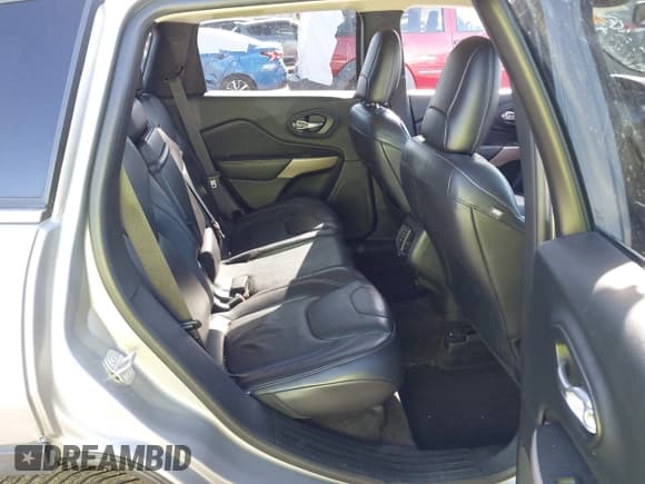 ✅ 2017 Jeep Cherokee High Altitude • VIN: 1C4PJMDB0HW599120 • Lot: 43474432. Listed on IAAI with 97,872 mi. Free auction sales archive from the USA and detailed vehicle history report at DreamBid. Image 8.