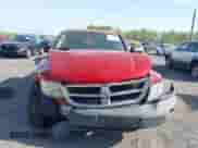 2008 Dodge Dakota SXT z VIN 1D7HW38K48S522497, wystawiony jako IAAI lot #42104761 z przebiegiem 244 129 mil mil oraz . Historia ofert i sprzedaży dostępna na DreamBid. Obrazek 12.