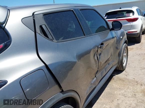 ✅ 2013 Nissan Juke Nismo • VIN: JN8AF5MV3DT214995 • Lot: 42299650. Wystawiony na IAAI z przebiegiem 169 714 mil. Bezpłatny archiwum sprzedaży aukcyjnych z USA i szczegółowy raport historii pojazdu na DreamBid. Zdjęcie 14.