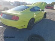 ✅ 2021 Ford Mustang EcoBoost • VIN: 1FA6P8TH7M5138509 • Lot: 43446238. Wystawiony na IAAI z przebiegiem 60 699 mil. Bezpłatny archiwum sprzedaży aukcyjnych z USA i szczegółowy raport historii pojazdu na DreamBid. Zdjęcie 4.