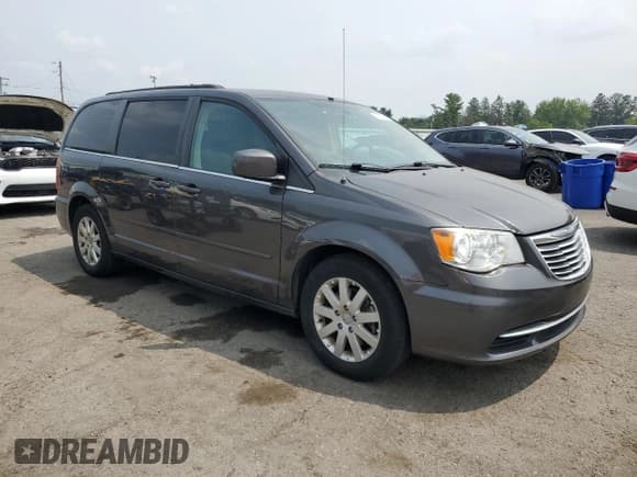 ✅ 2016 Chrysler Town & Country LX • VIN: 2C4RC1AG1GR159271 • Lot: 67361815. Listed on Copart with 158,558 mi. Free auction sales archive from the USA and detailed vehicle history report at DreamBid. Image 4.