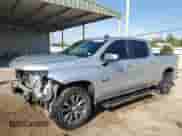 ✅ 2019 Chevrolet Silverado 1500 LT • VIN: 3GCPWCED2KG165461 • Лот: 86649605. Опубликован ранее на Copart с пробегом 116 627 миль. Бесплатный доступ к архиву аукционных продаж из США и подробный отчёт об истории автомобиля на DreamBid. Изображение 1.